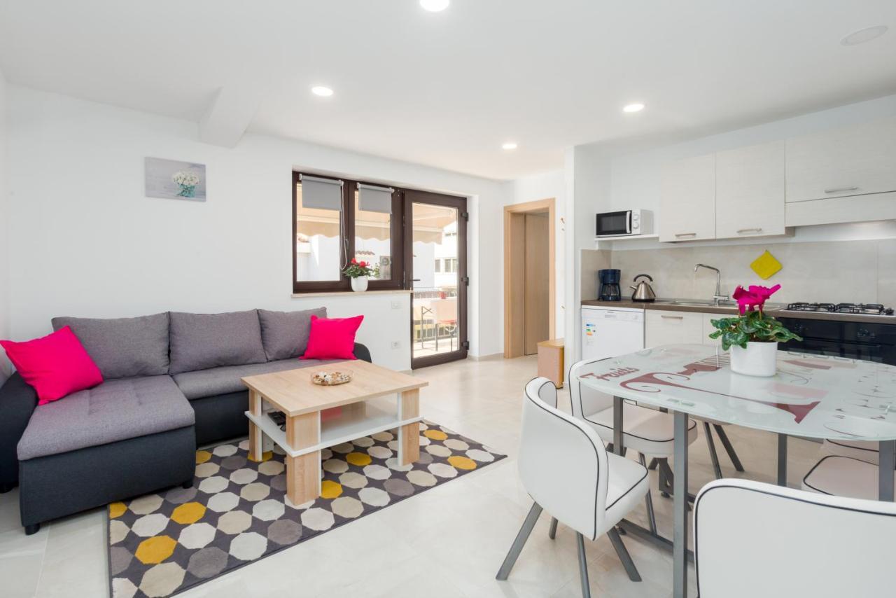 Alex Deluxe Apartments On Beach Porec Luaran gambar