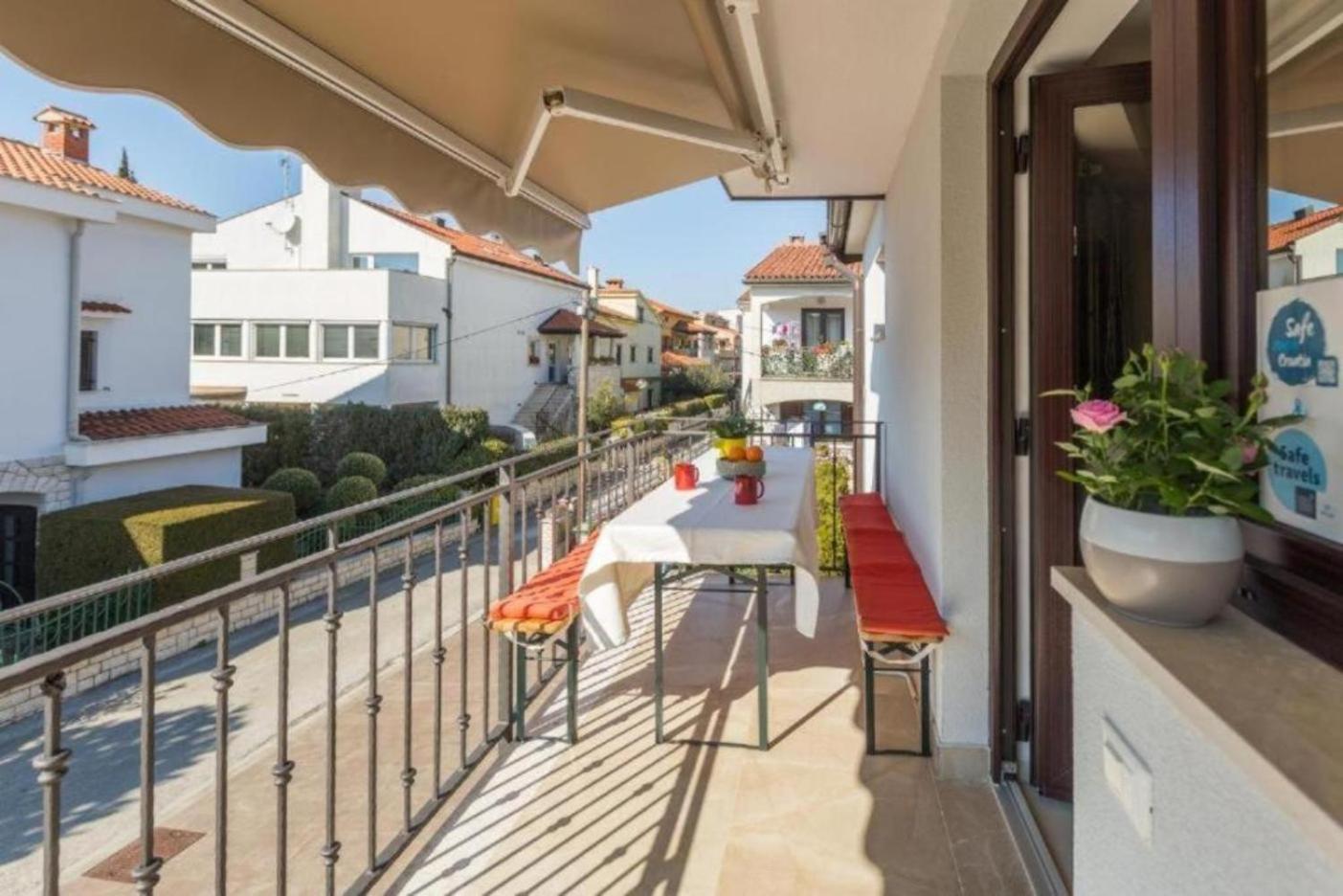 Alex Deluxe Apartments On Beach Porec Luaran gambar