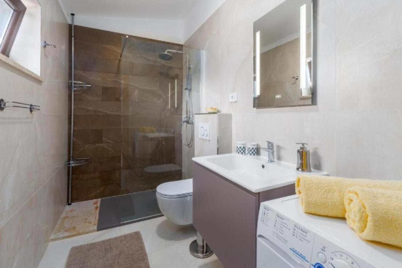 Alex Deluxe Apartments On Beach Porec Luaran gambar